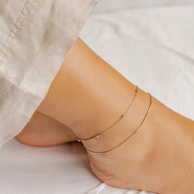 Attention, Trendsetters! Rose Gold Anklets Are Taking Over
