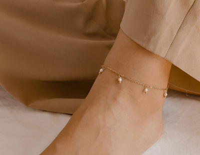 Summer Chic: How To Style Pearl Anklets