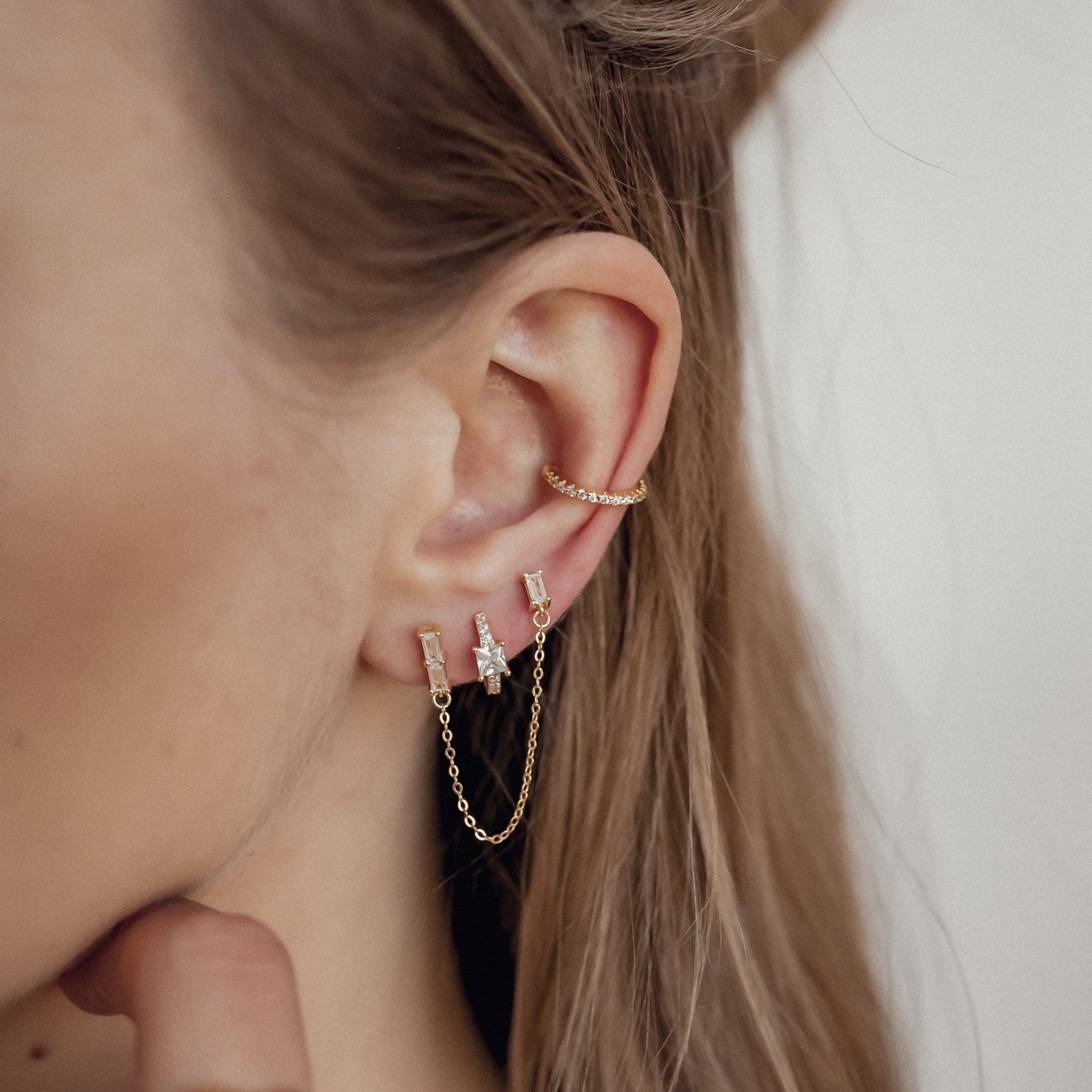 Pendientes Ear Cuff Gema Rectangular Plata de Ley 925 en Oro