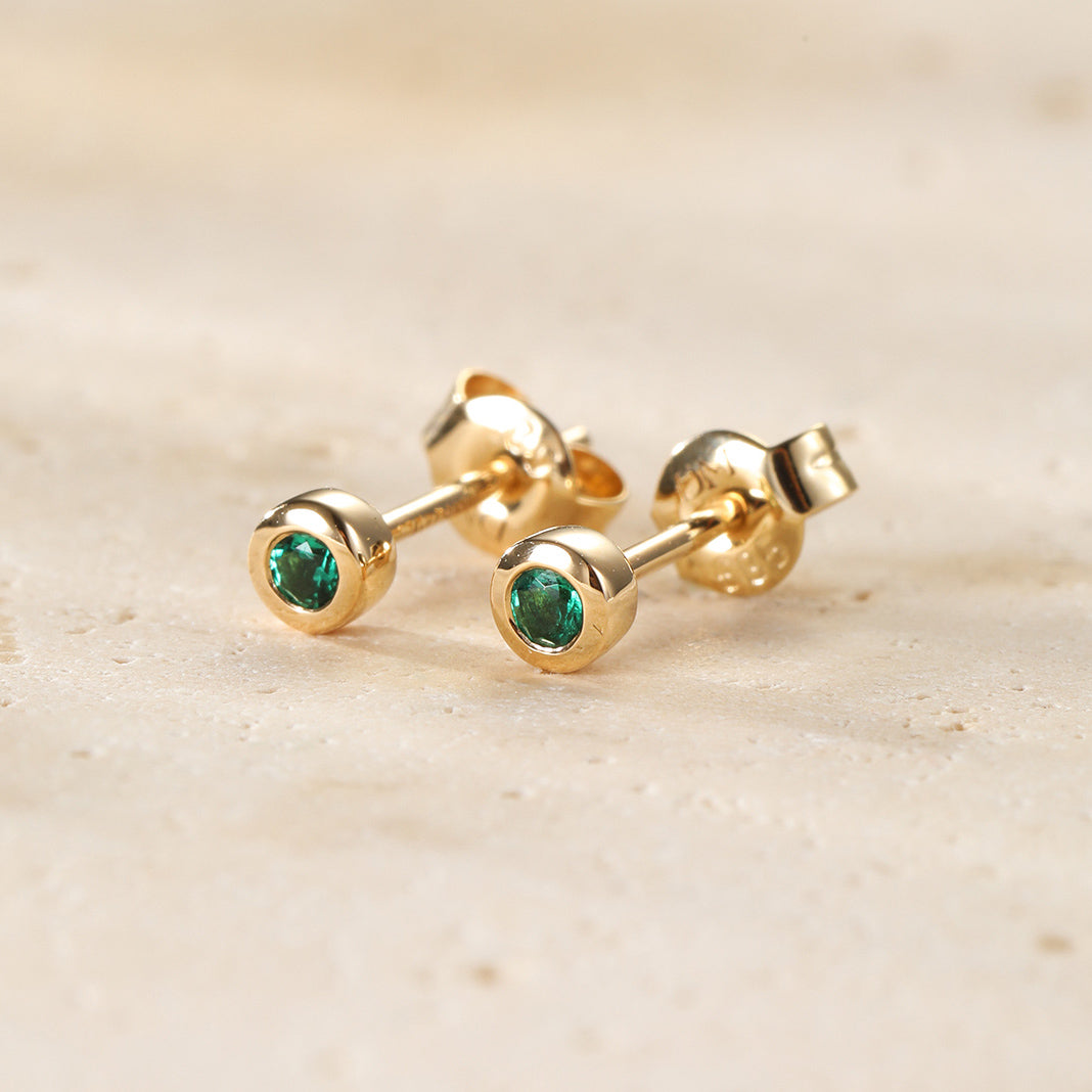 Evergreen Soul – Ohrstecker aus 585er Gold (14 Karat) mit Smaragden