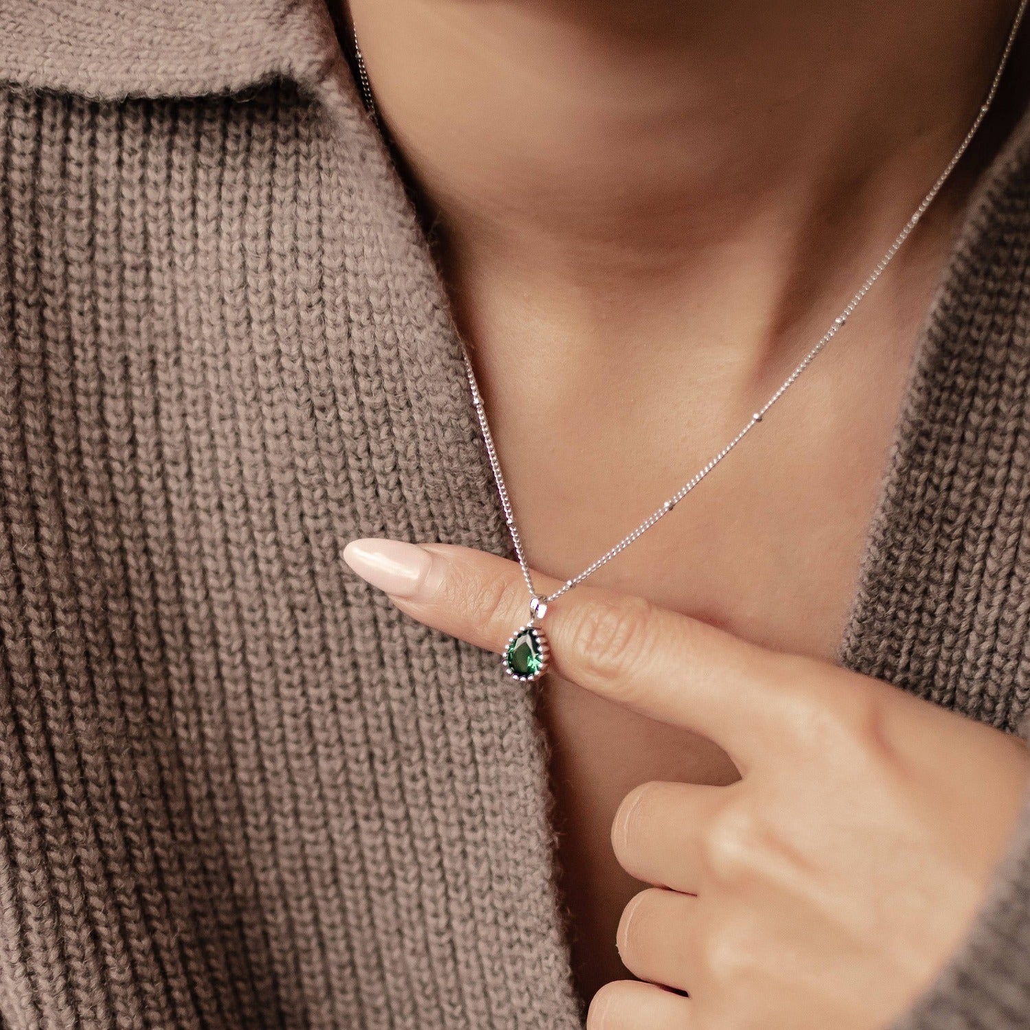 Collier Pierre de Naissance Mai Émeraude Argent Sterling