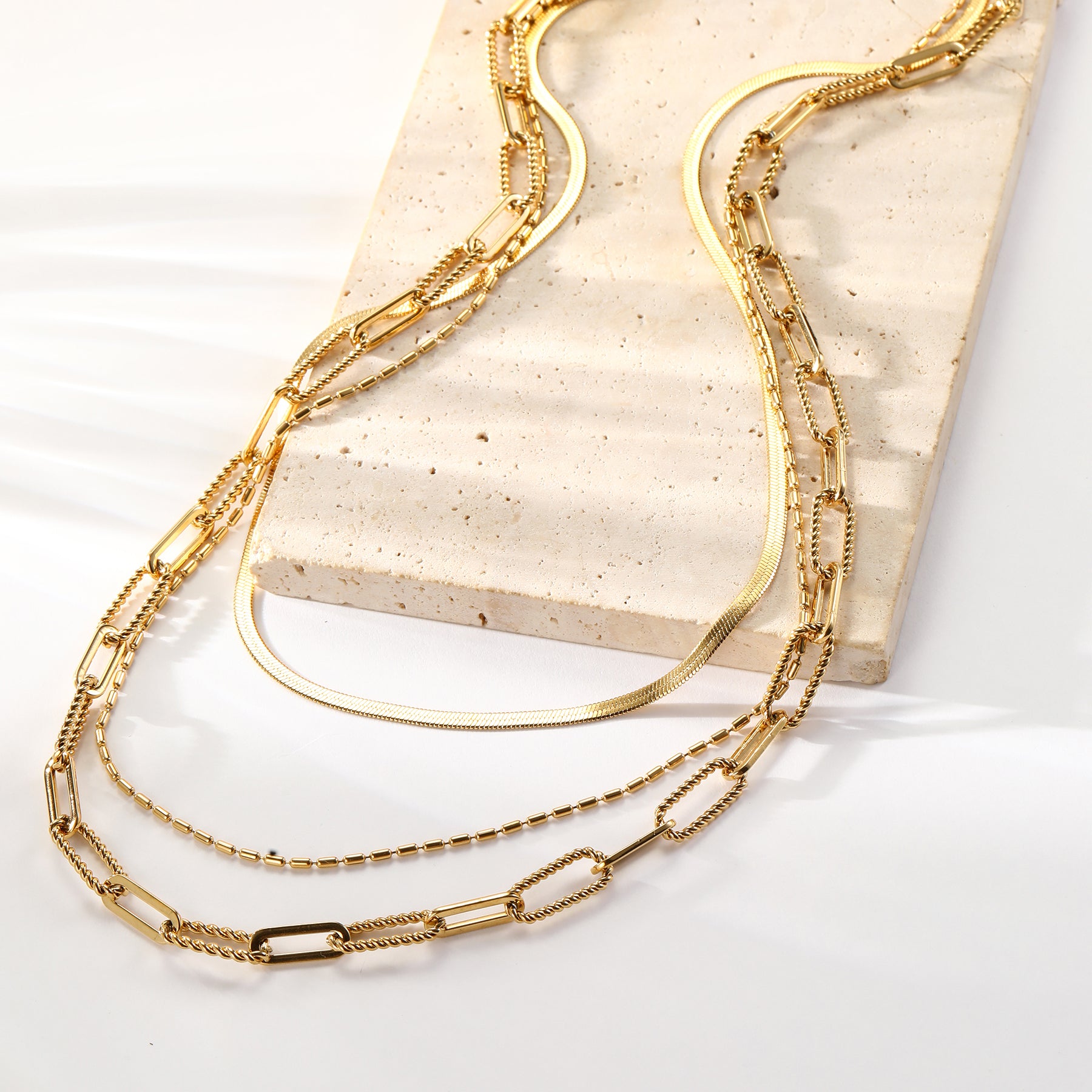 Collier à Trois Rangées Chaînes Intemporel Waterproof