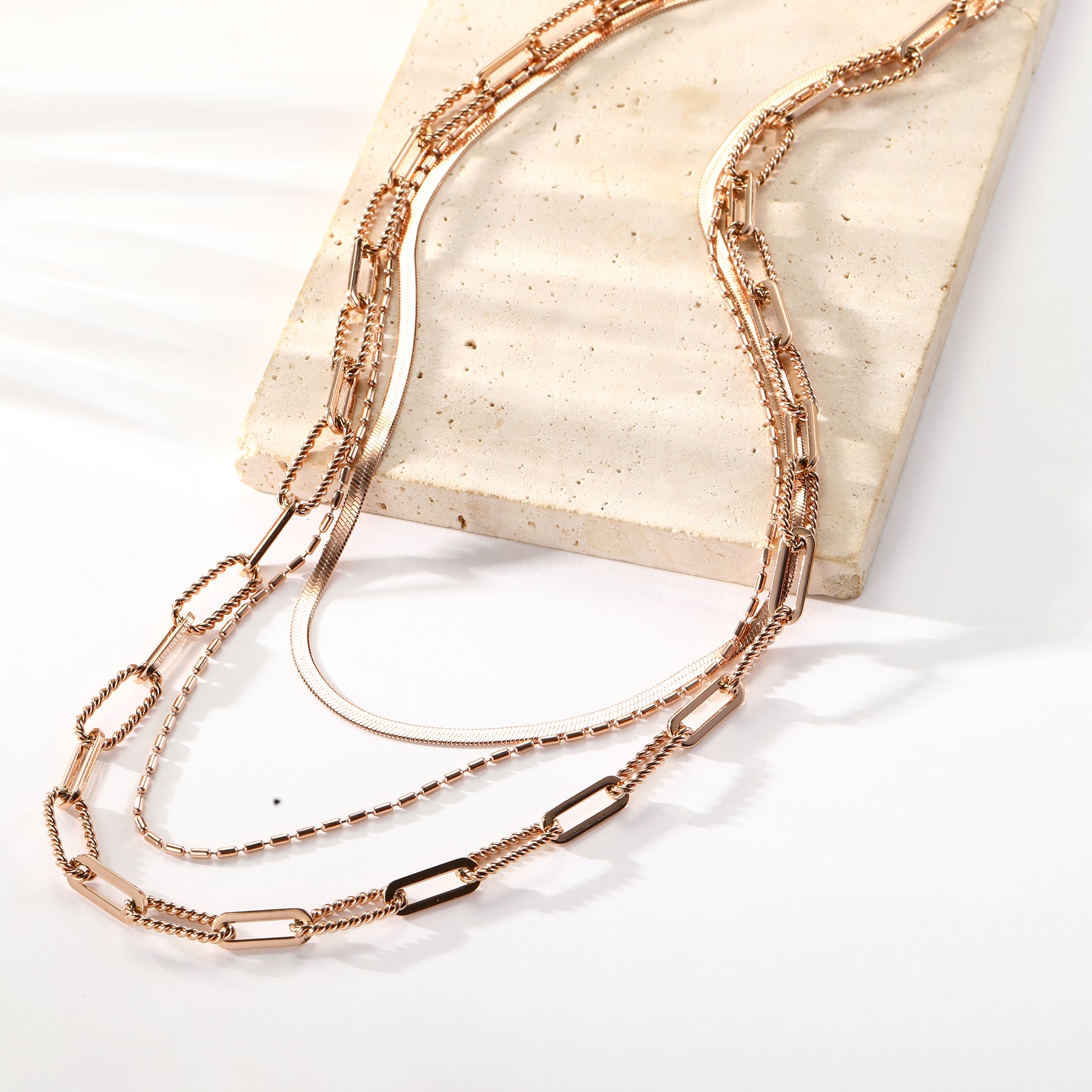 Collier à Trois Rangées Chaînes Intemporel Waterproof