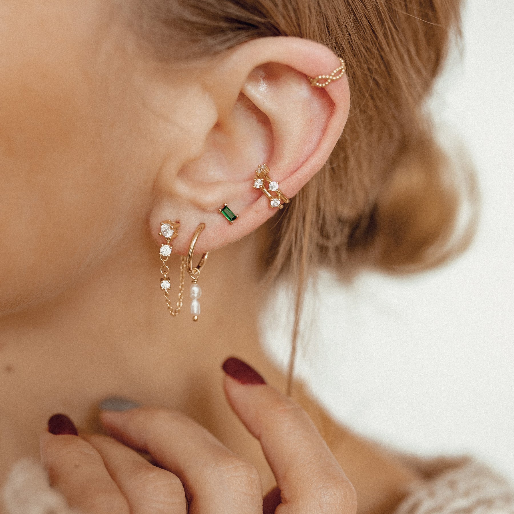 Pendientes de Botón Cadena Estrellas Plata de Ley 925 en Oro