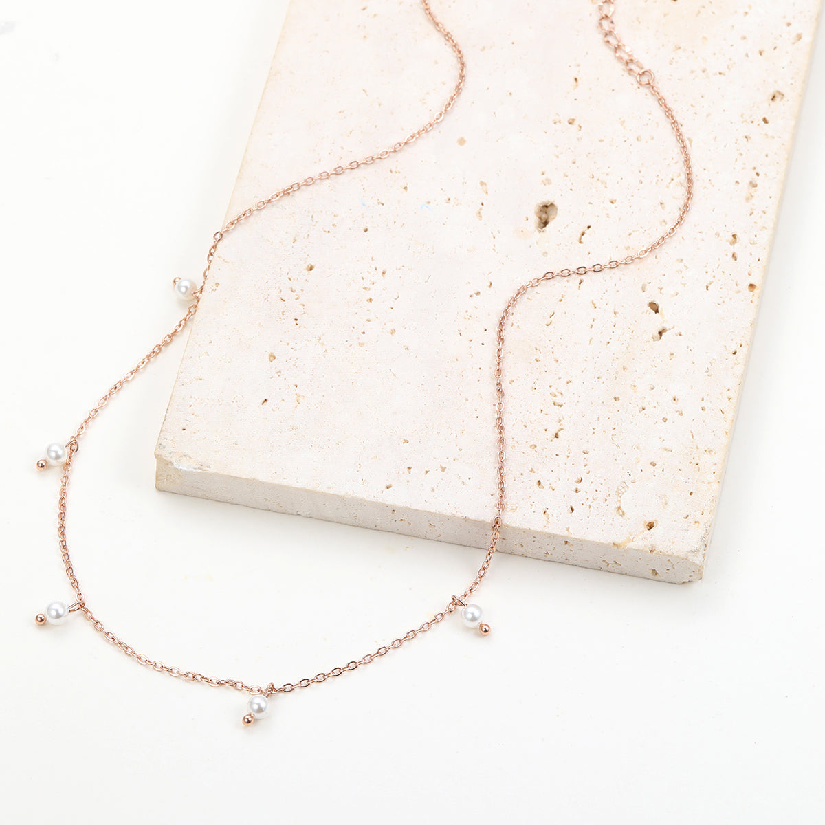 Collar Cadena Perla Cinque en Oro Rosa