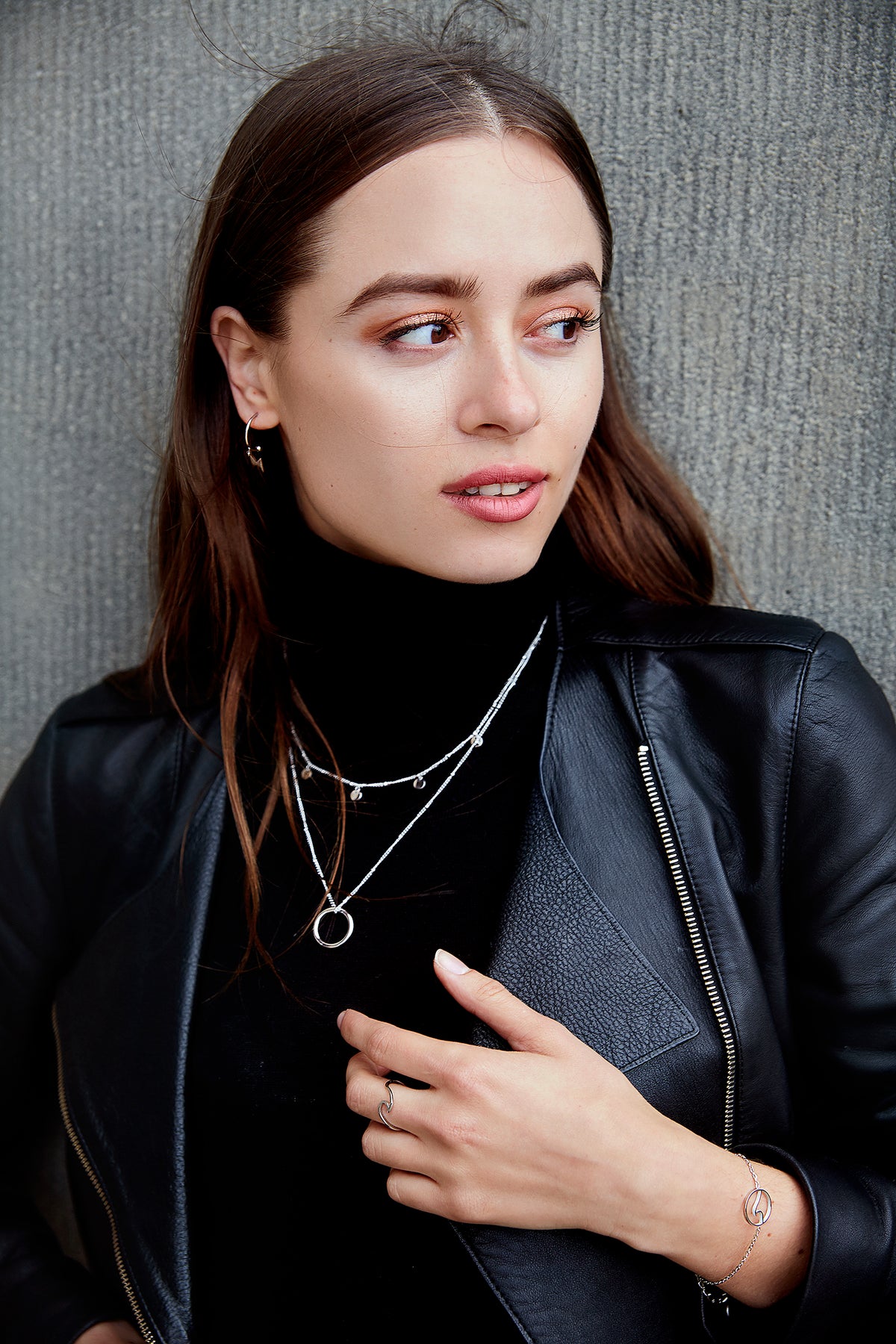Collar de Cadena con Bolitas y Círculos en Plata