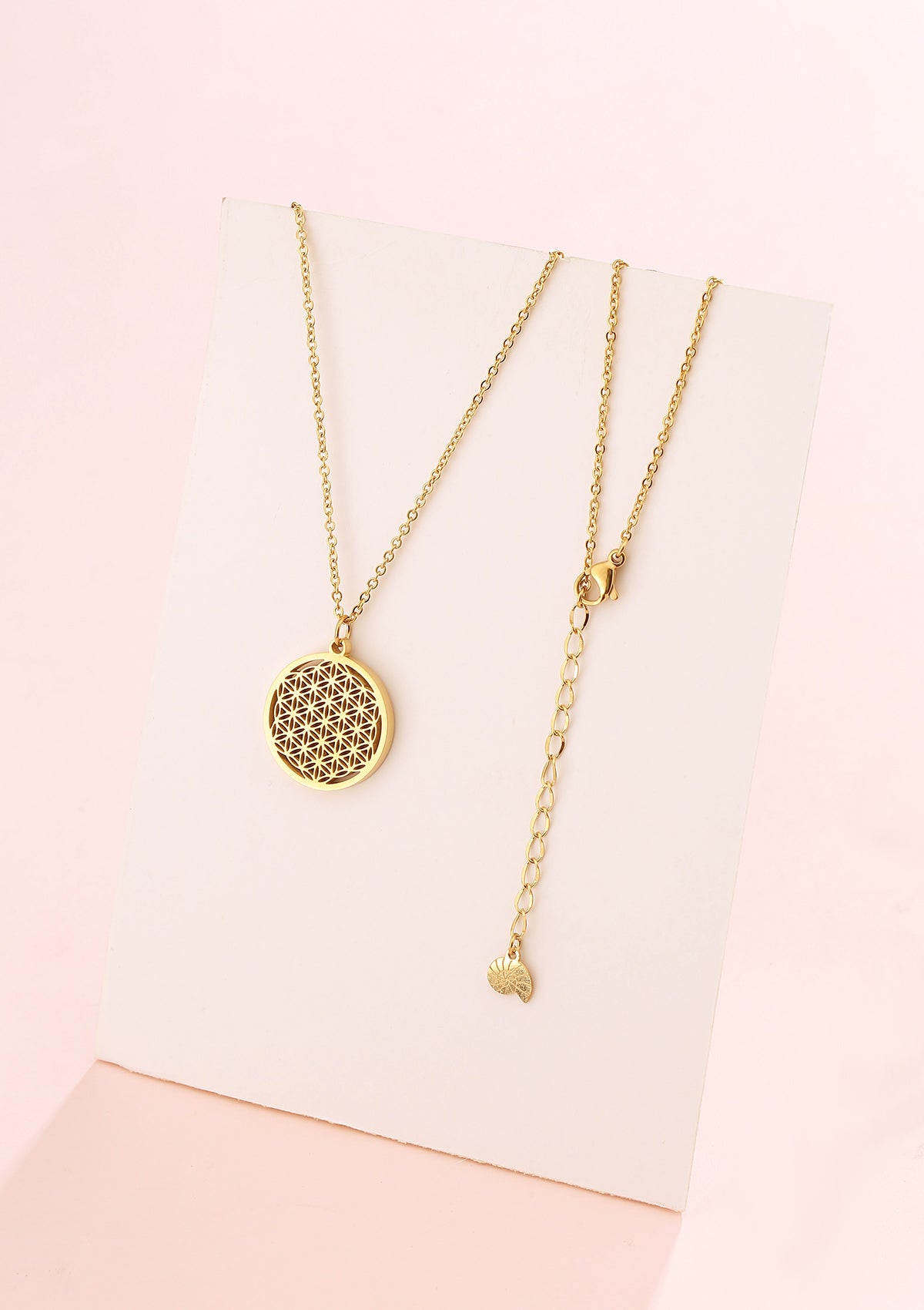 Collar de Colgante Flor de la Vida en Oro