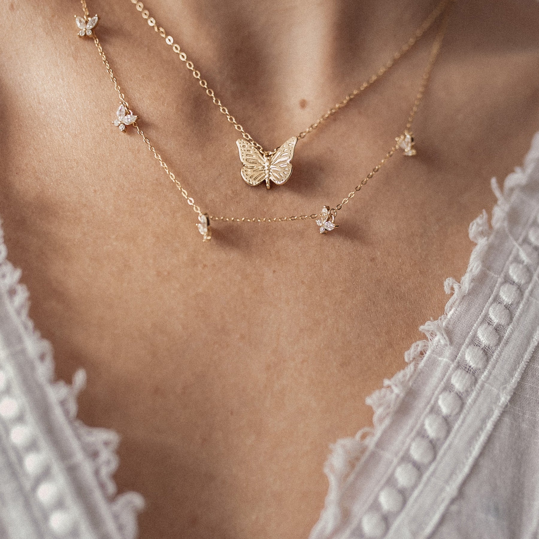 Collar con Colgante Mariposa de Gema Plata de Ley 925