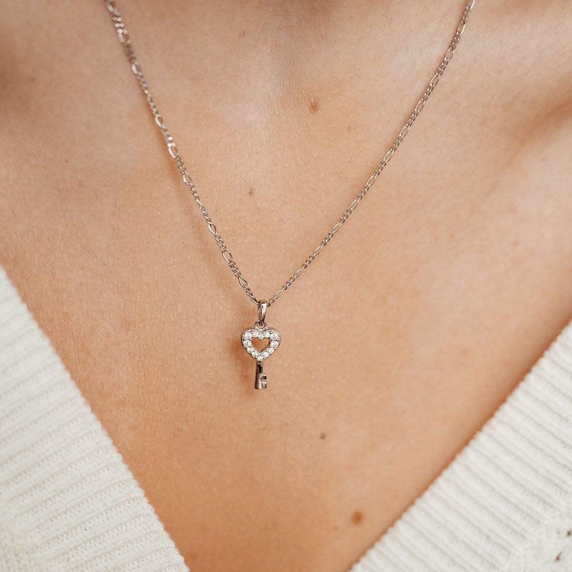Bond Pendant for Loved & Connected in Silver