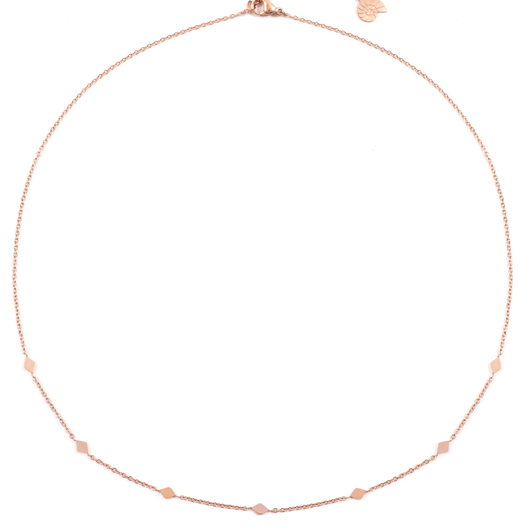 Zarte Kette mit Rhombus Anhängern in Roségold