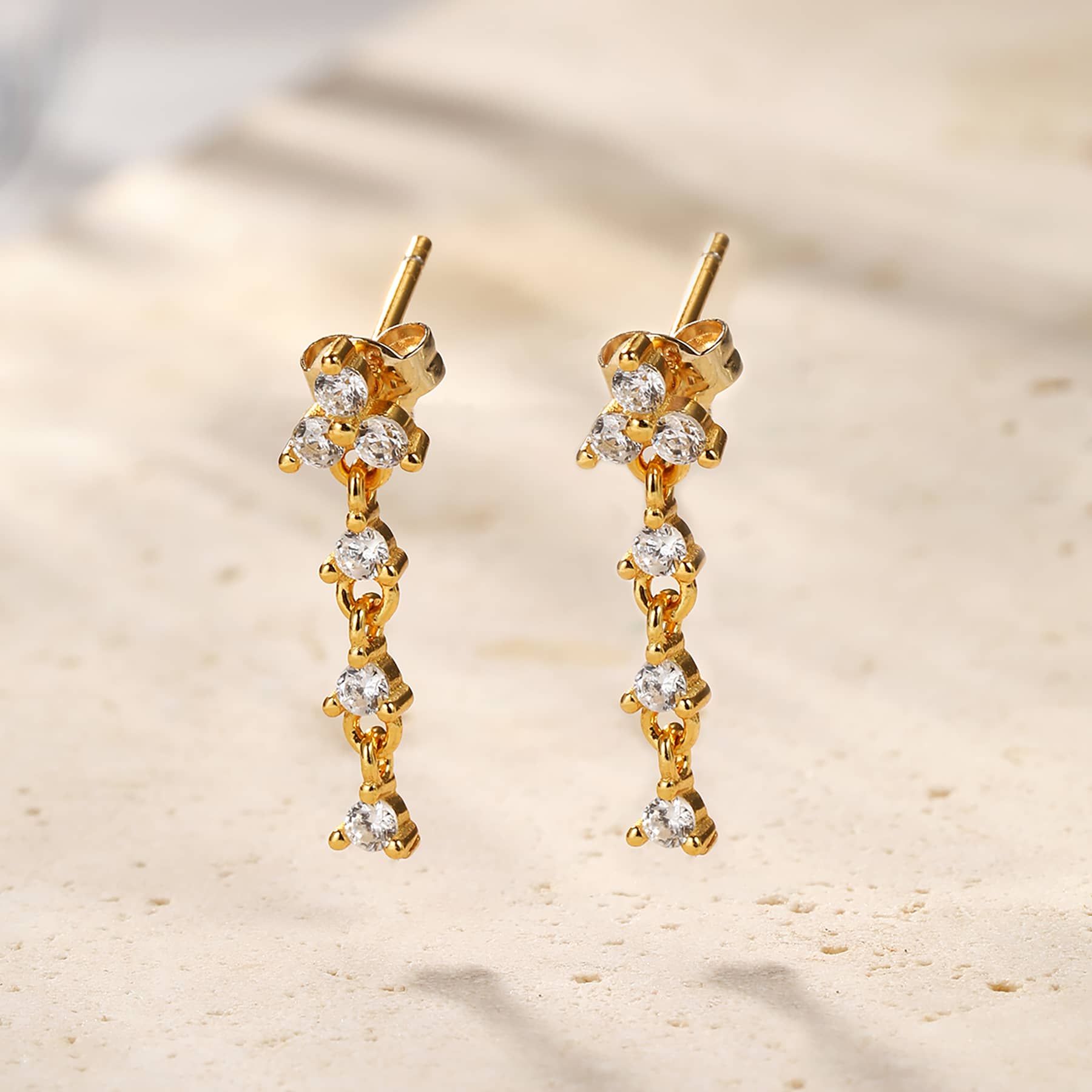 Pendientes de Botón Gota Trinity Plata de Ley 925