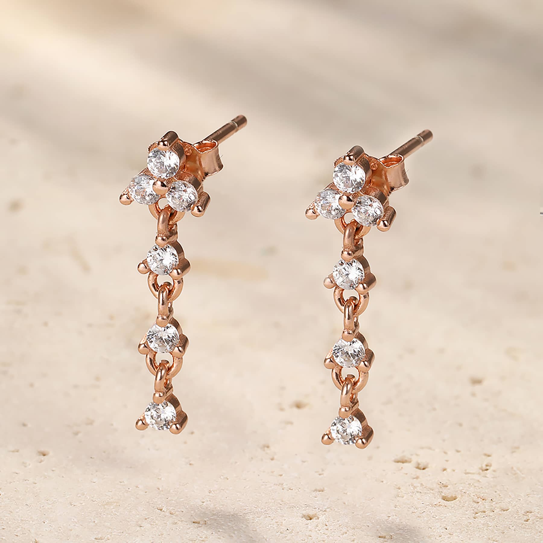 Pendientes de Botón Gota Trinity Plata de Ley 925