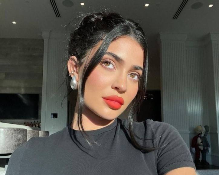 A Guide to Chunky Sterling Silver Earrings