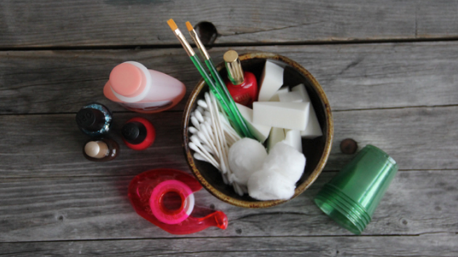 Polka Dot Nail Art Tutorial