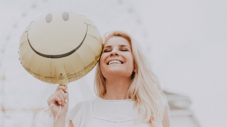 30 Ideas for Spreading Happiness