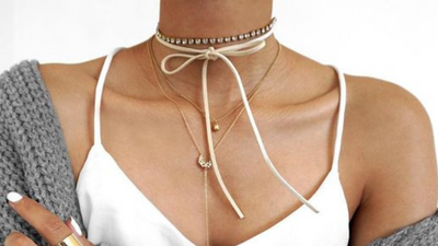 How to Style Delicate Necklaces