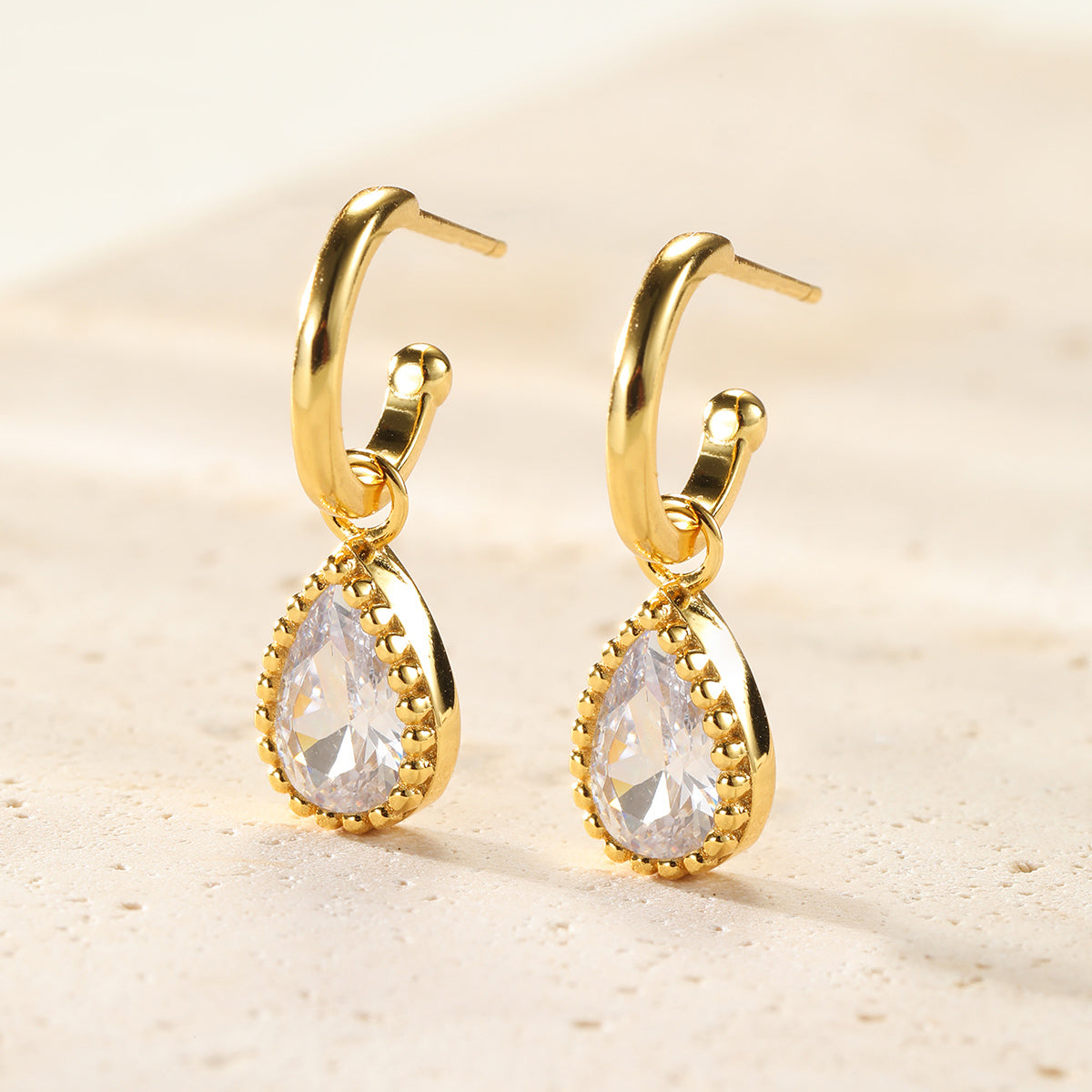 Boucles d’Oreilles Creoles Birthstone Diamant Avril Sterling Argent