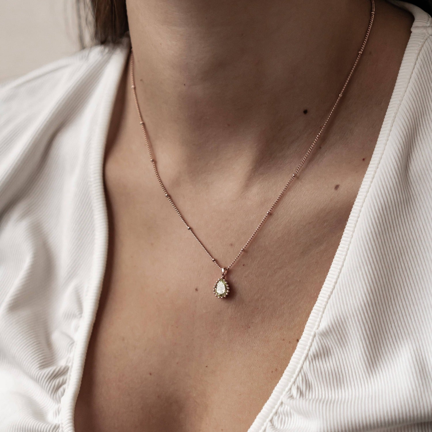 Collar Birthstone Agosto Peridoto Plata de Ley 925