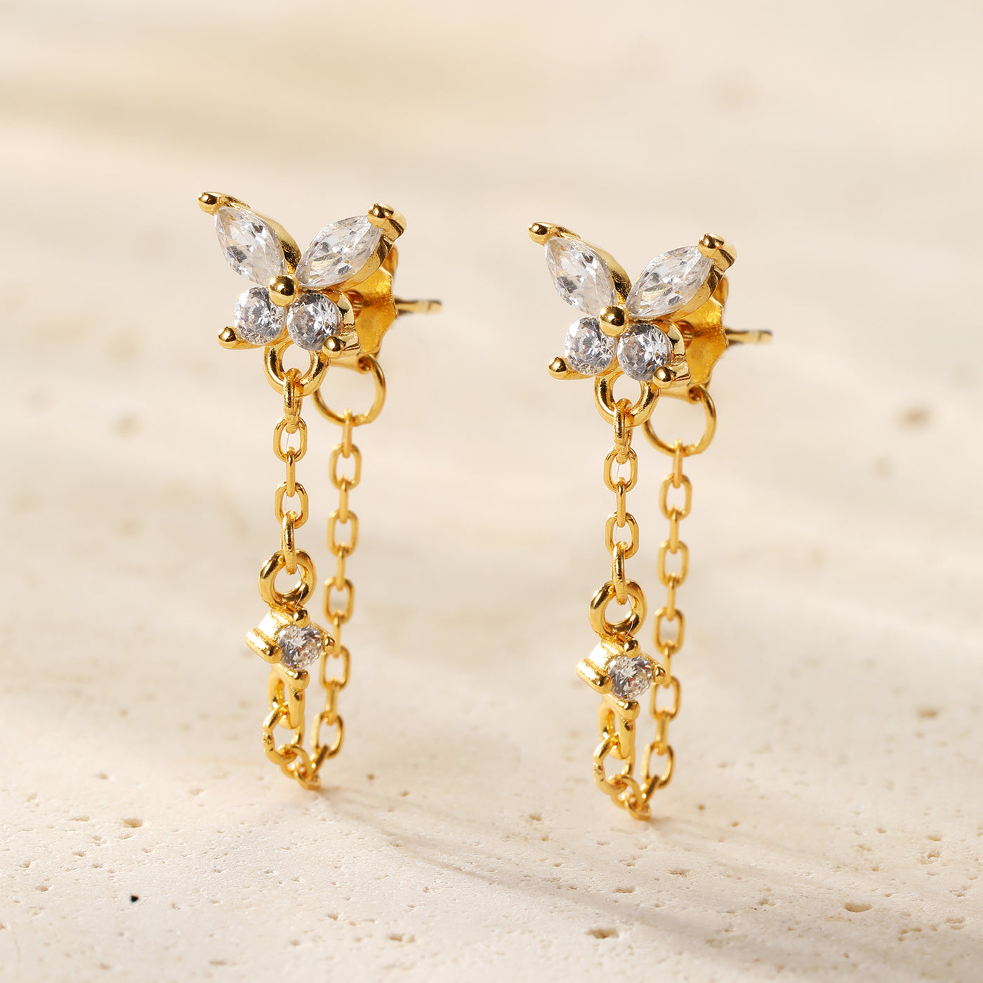 Schmetterlingsblüten-Ohrringe mit Ketten – Sterling Silber