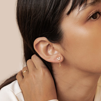 Schmetterlingsblüten-Ohrringe mit Ketten – Sterling Silber