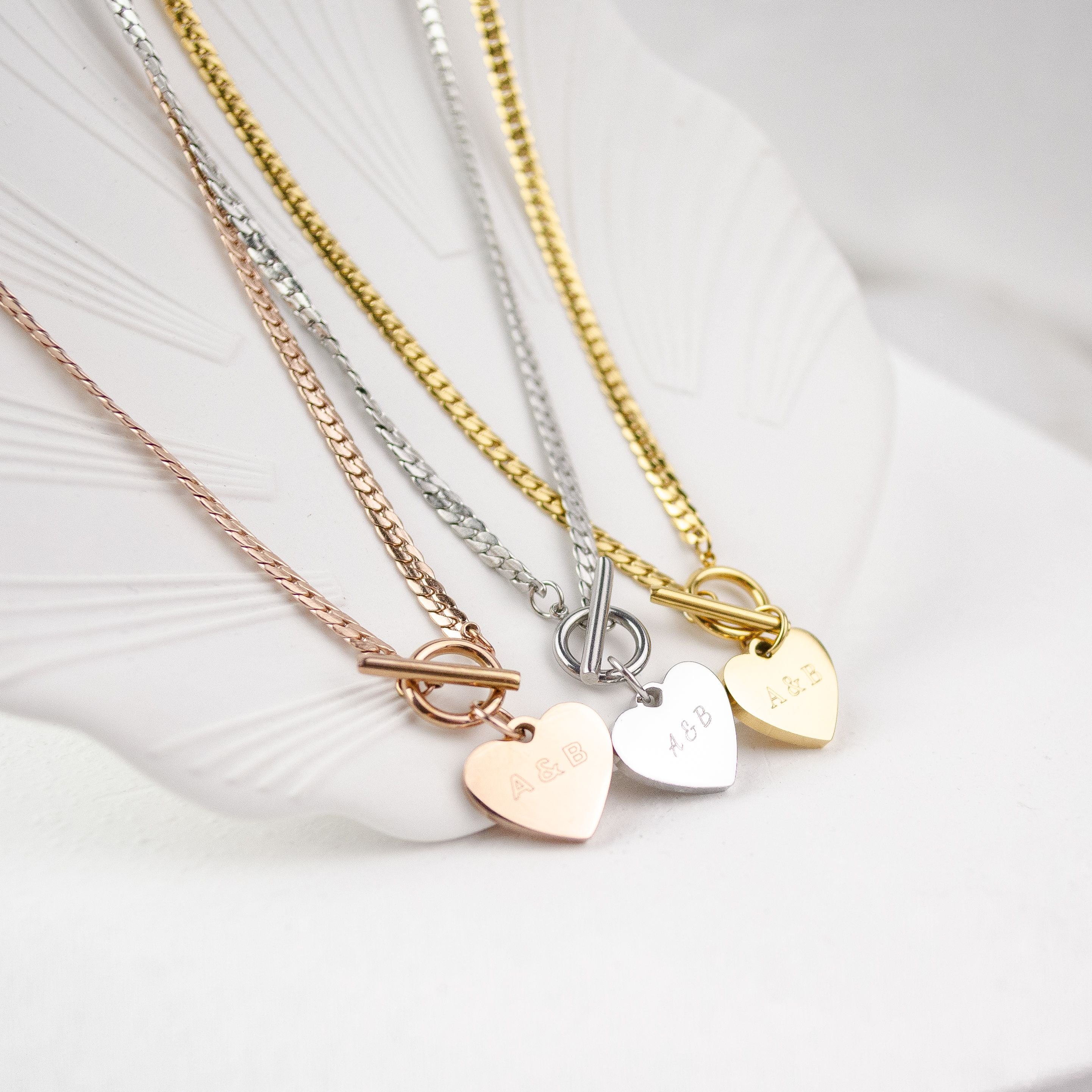 Heart Charm T-Bar Chain Necklace Gold