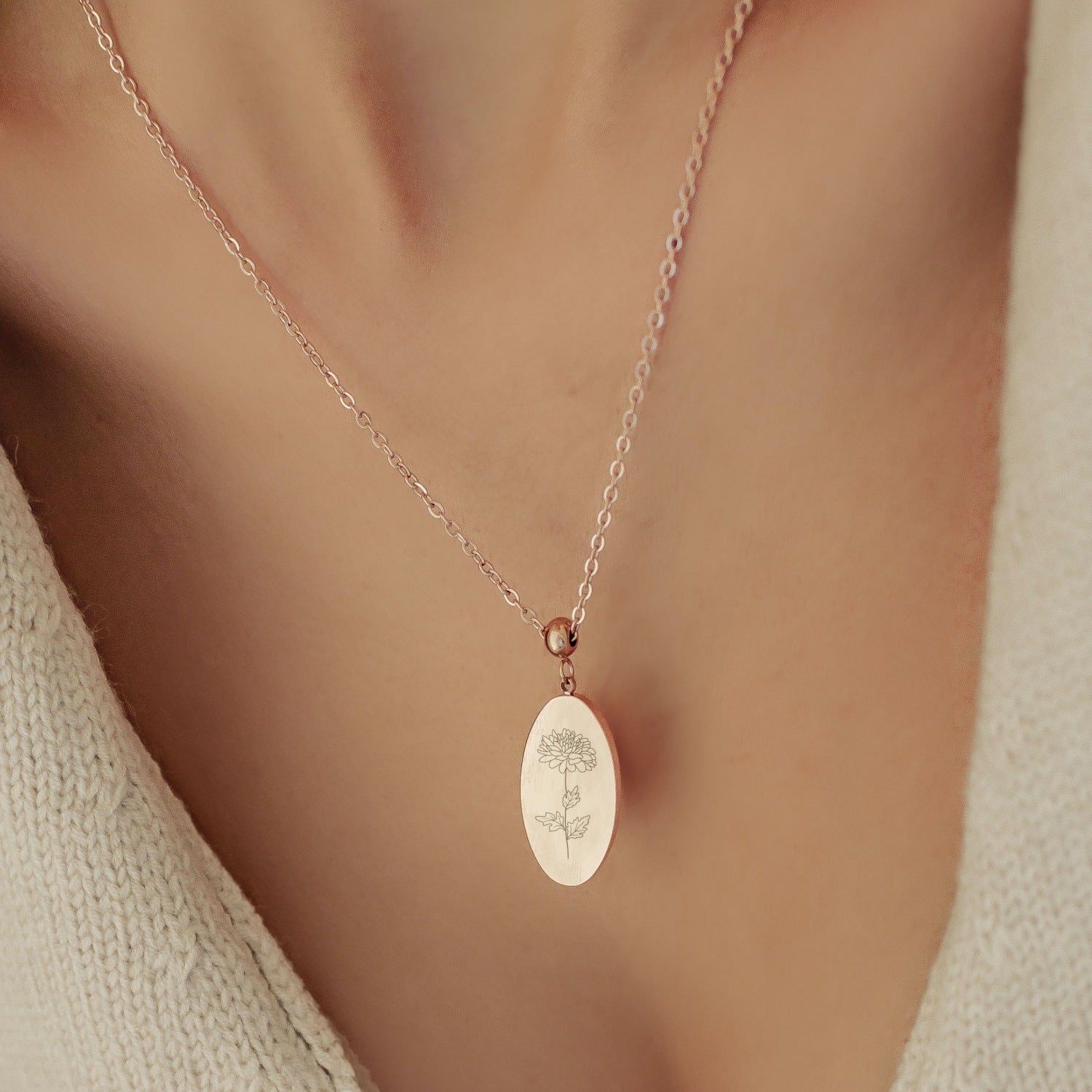 Oval Birth Flower Necklace – Hey Happiness