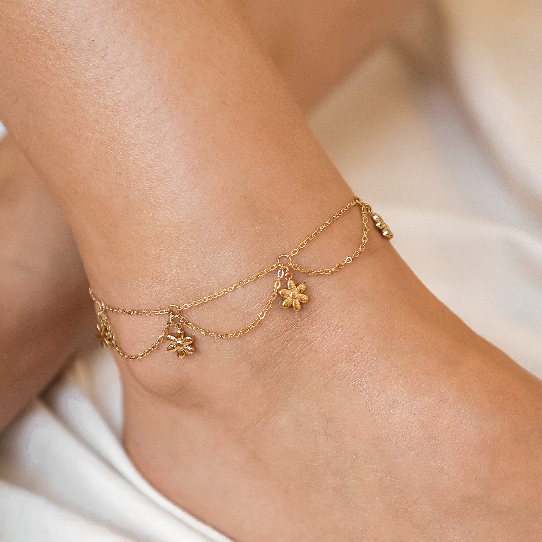 Tobillera Layered Daisy Chunky – Waterproof