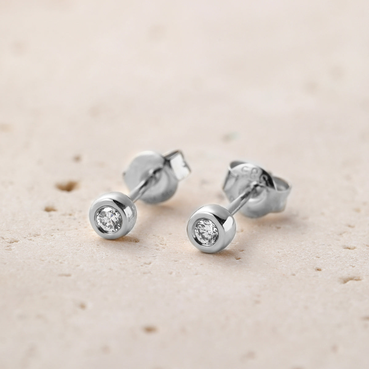 Pendientes Botón Completion Oro Macizo 14K
