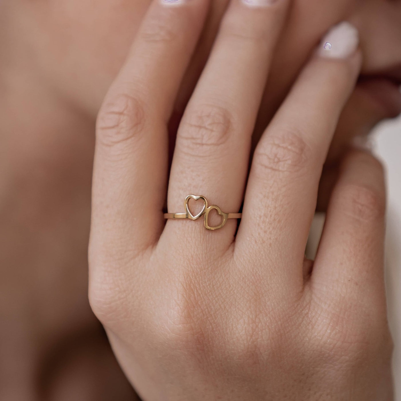 Verbundene Herzen Ring aus Edelstahl