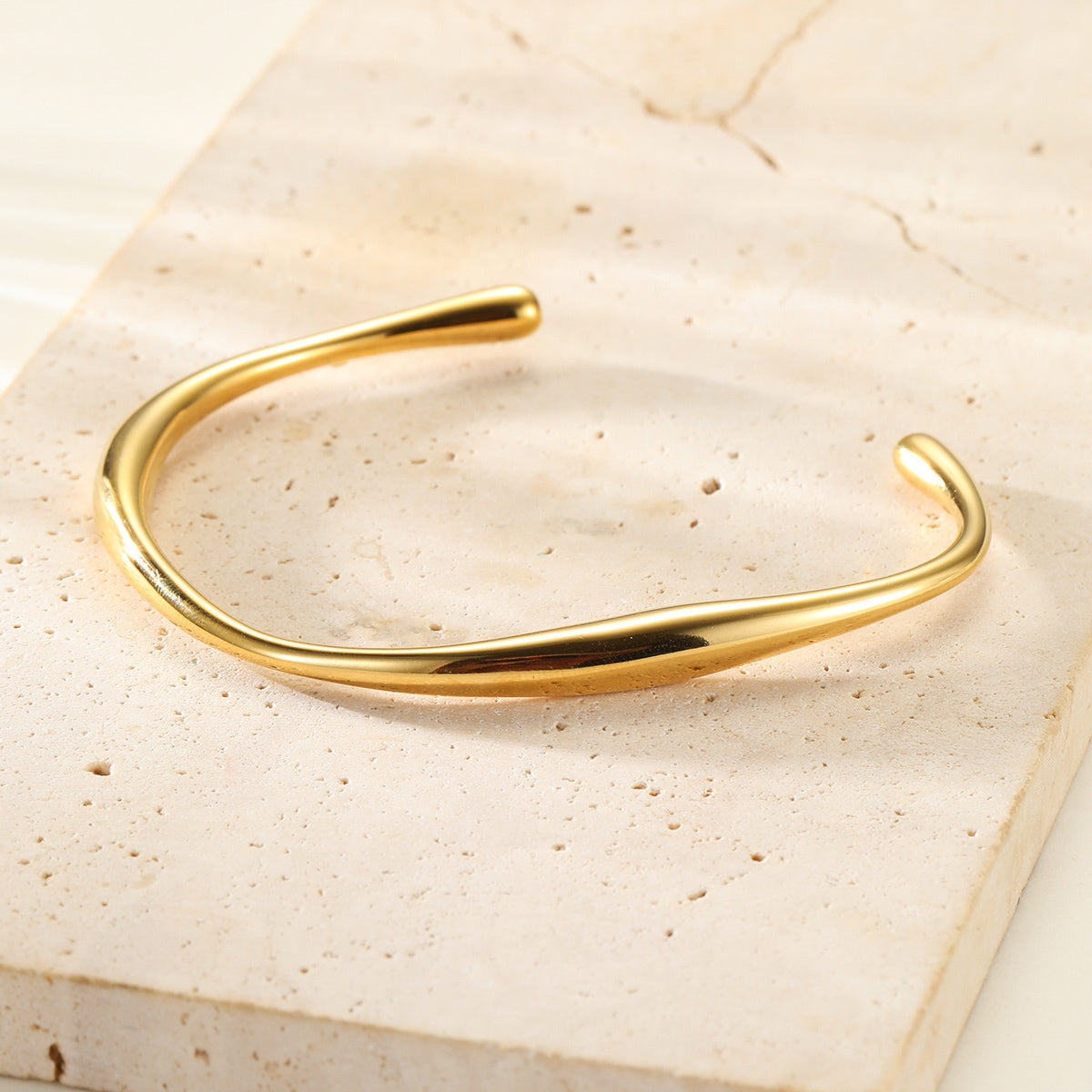 Curve Open Cuff Bracelet