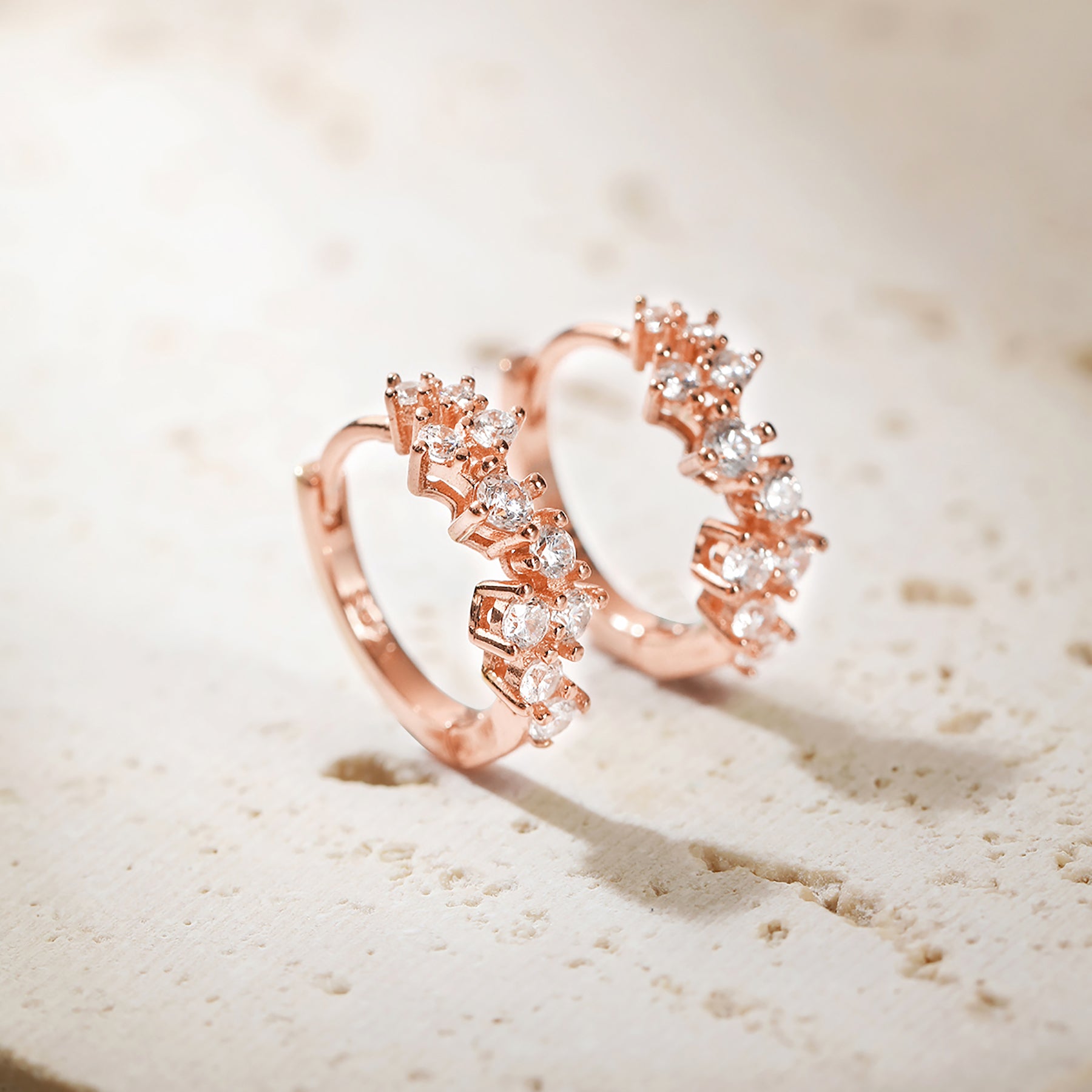 Pendientes Huggie Constelación Plata de Ley 925