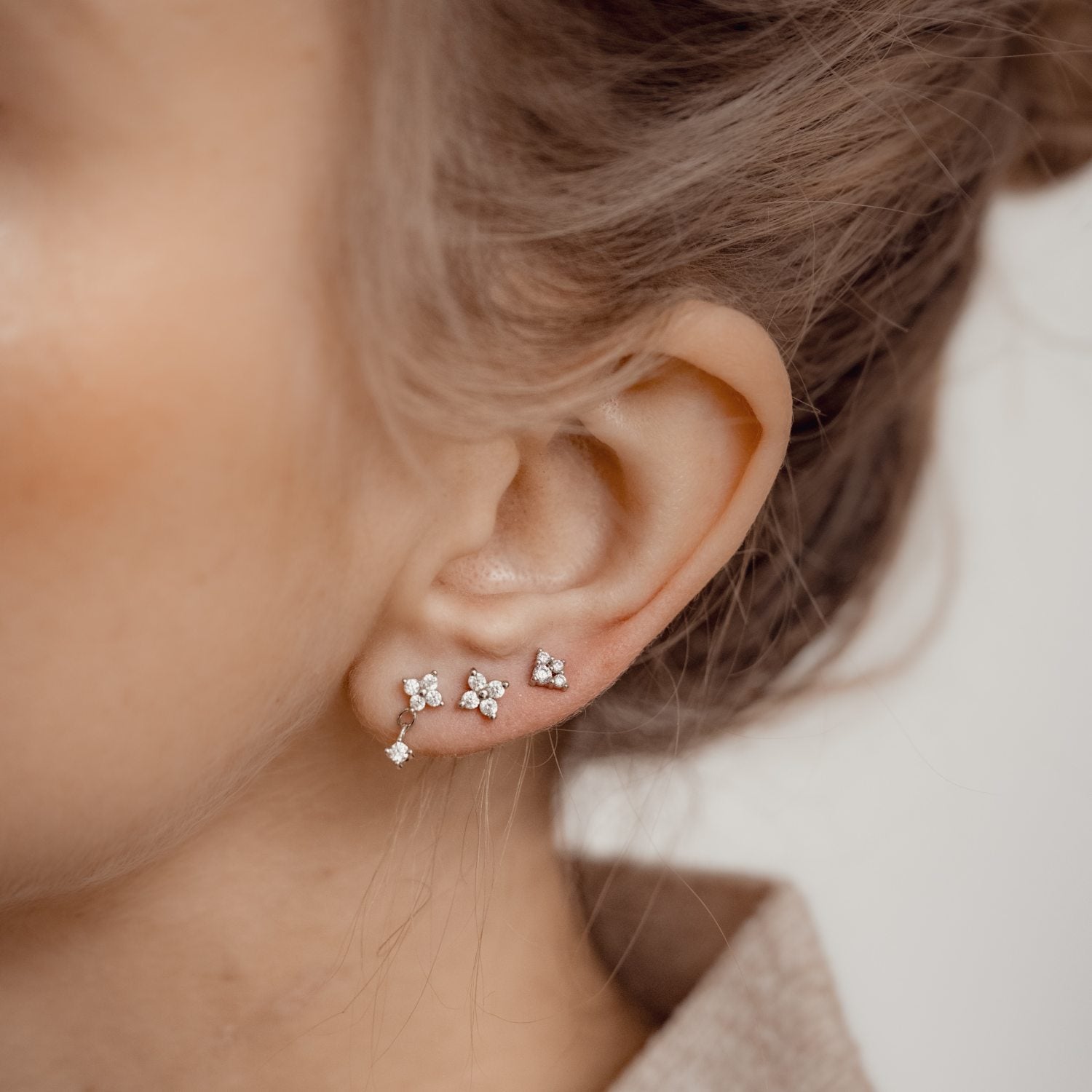 Boucles d’Oreille Fleur et Goutte Sterling Argent