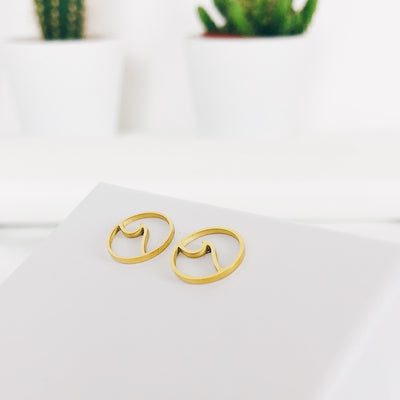 Offen Kreis Ohrstecker Welle in Goldfarbe