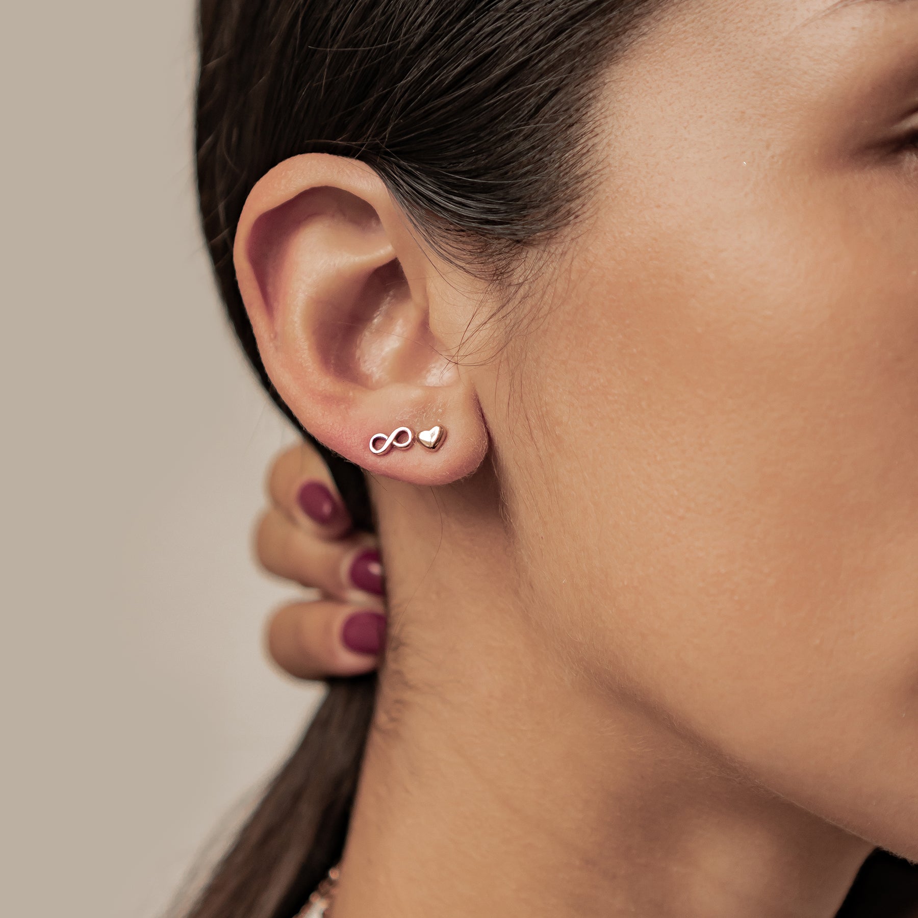 Pendientes Corazón Infinity Delicados – Waterproof