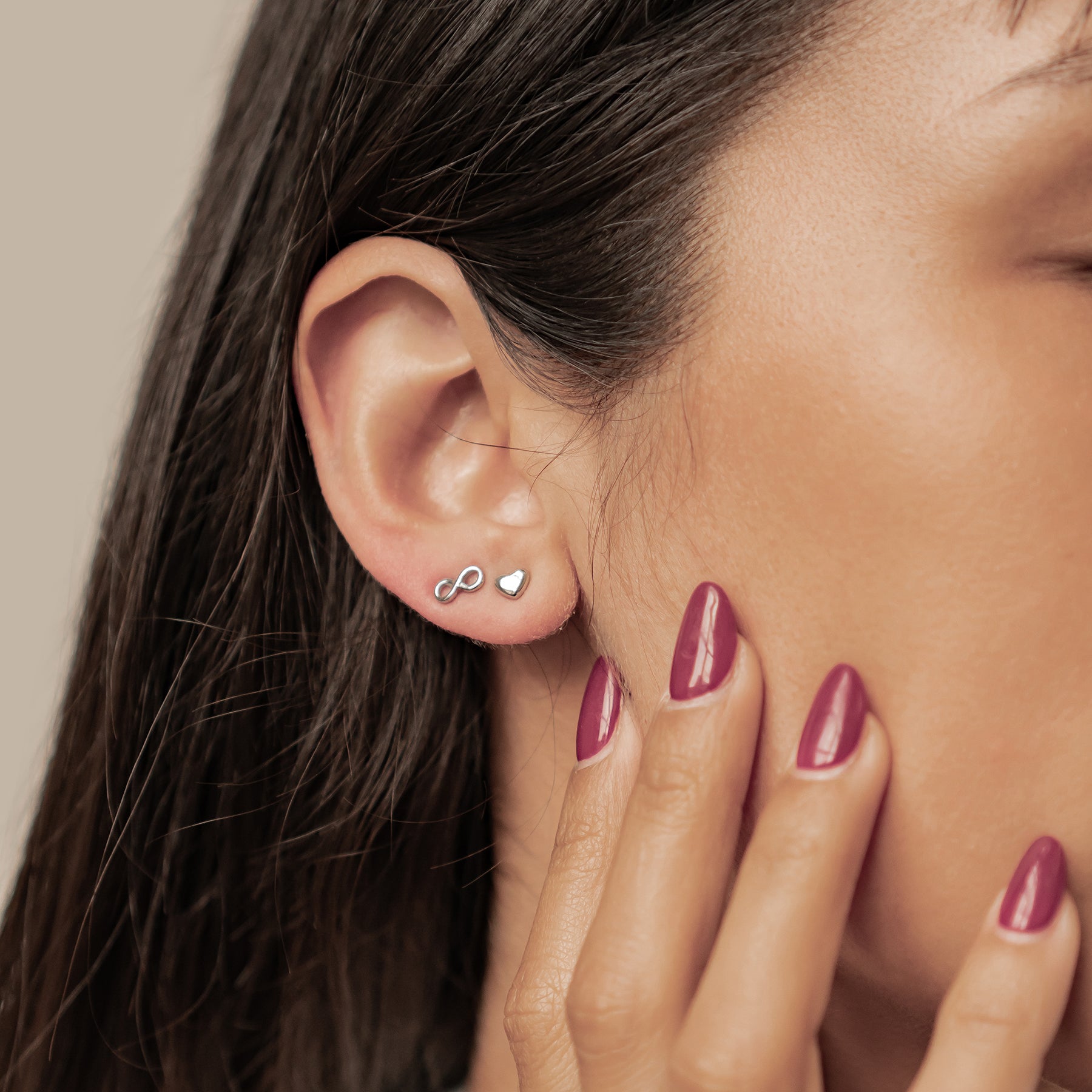 Pendientes Corazón Infinity Delicados – Waterproof