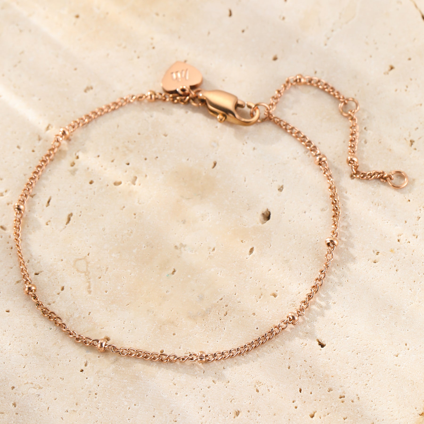 Zartes Perlenketten-Armband aus Edelstahl – Wasserfest