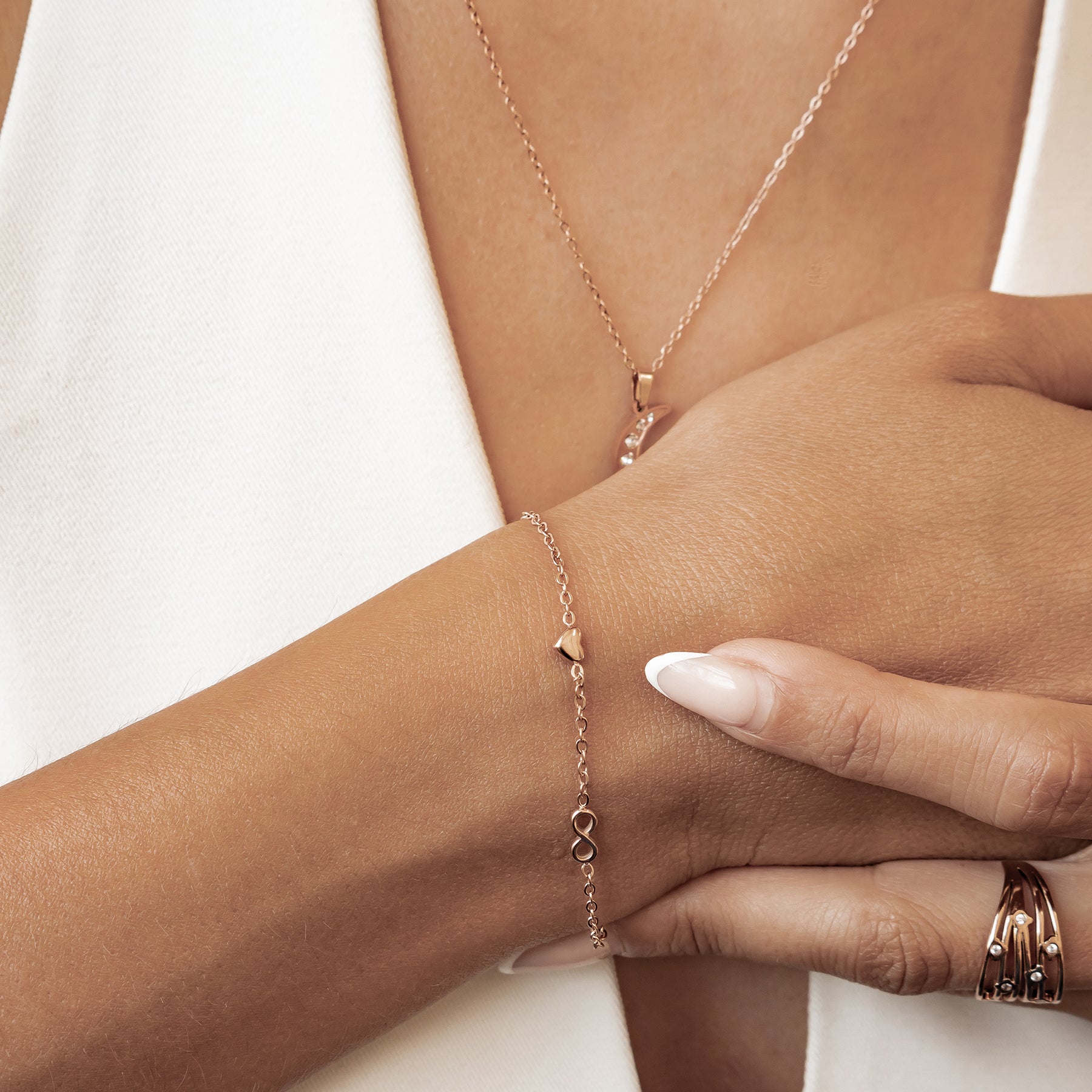 Pulsera Corazón Infinity Delicada – Waterproof