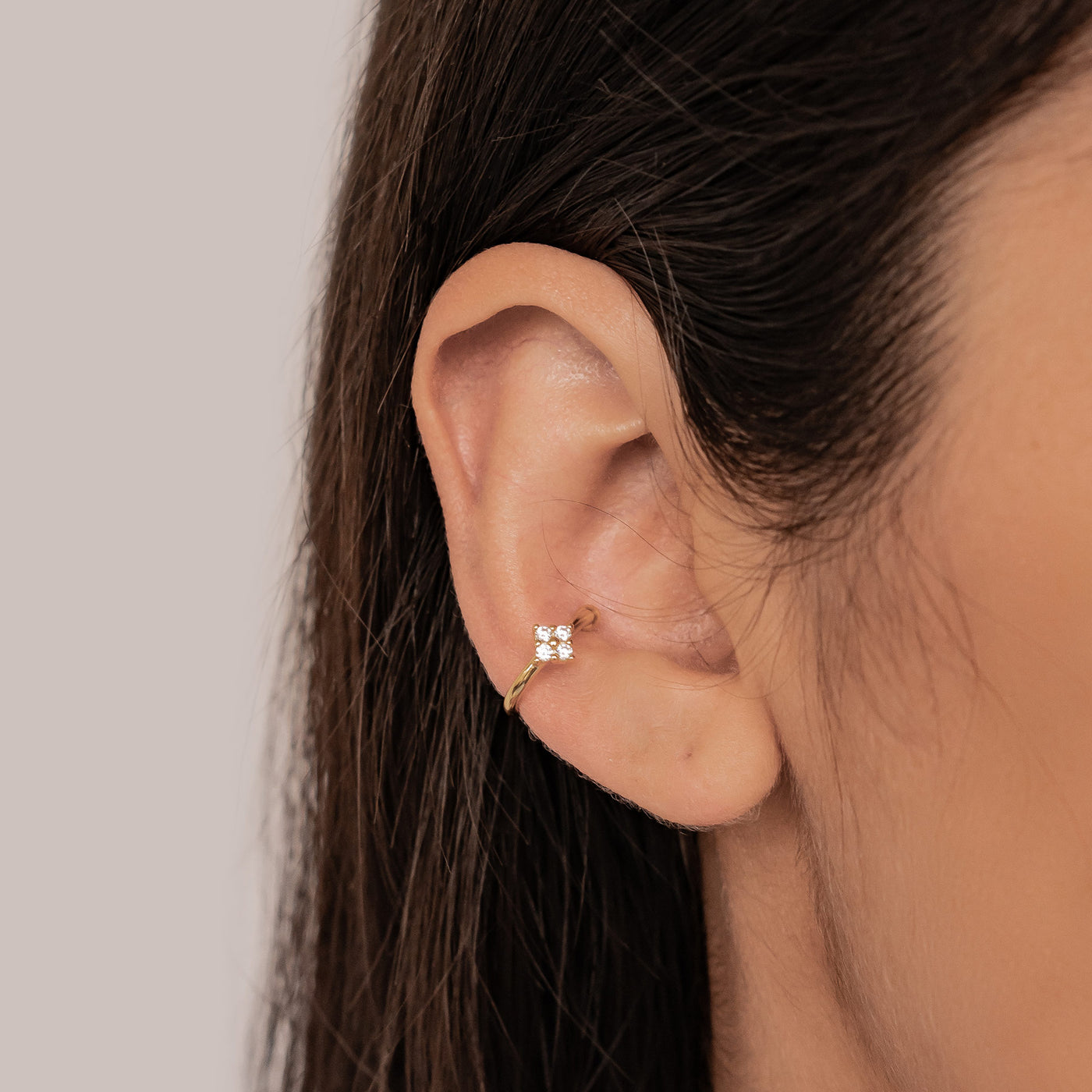Gänseblümchen Ear Cuff – 925er Sterlingsilber