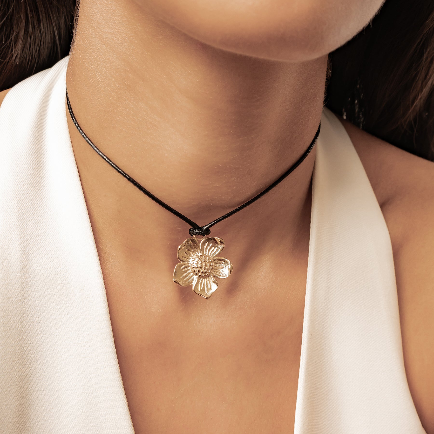 Daisy Flower Charm Necklace Waterproof