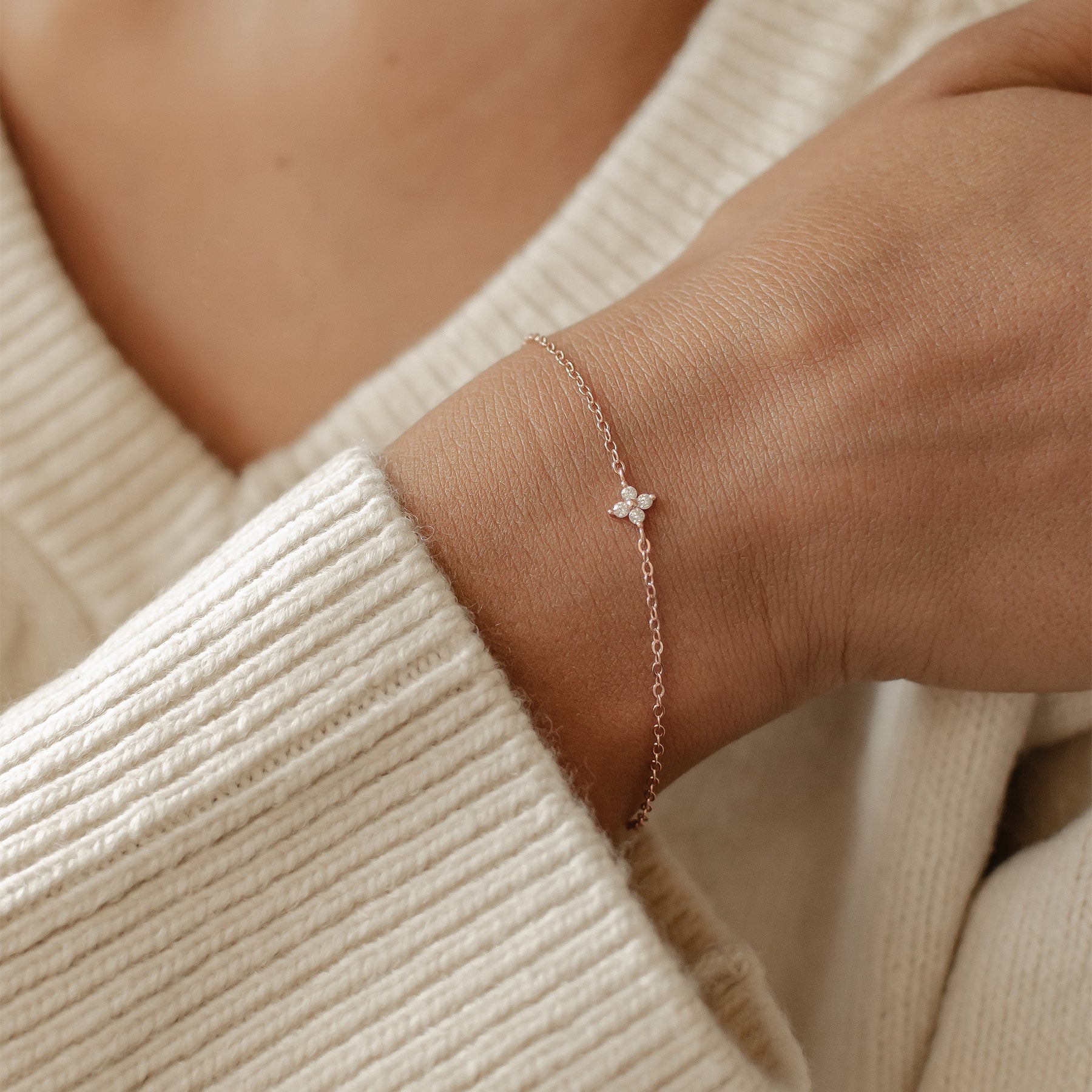 Armband mit Gänseblümchen Anhänger aus Sterlingsilber Gold