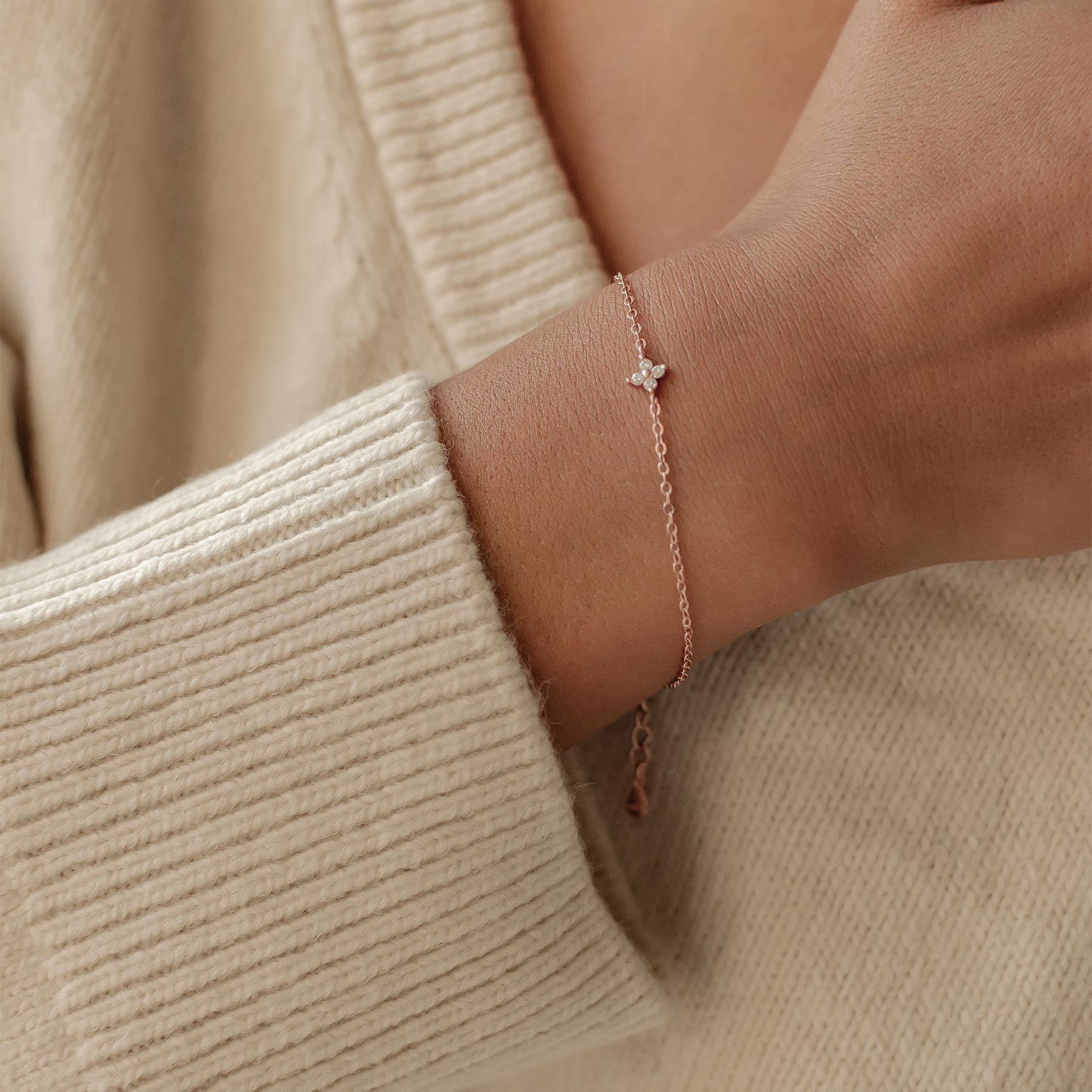 Armband mit Gänseblümchen Anhänger aus Sterlingsilber Gold