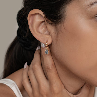 Boucles d’Oreilles Creoles Birthstone Topaze Bleue Decembre Sterling Argent
