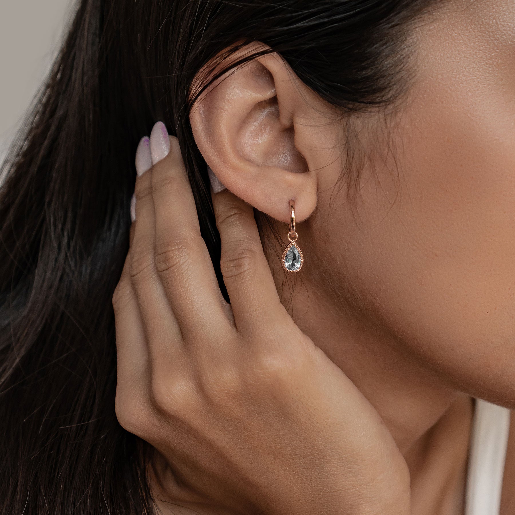 Dezember Blauer Topas Geburtsstein Creolen Sterlingsilber