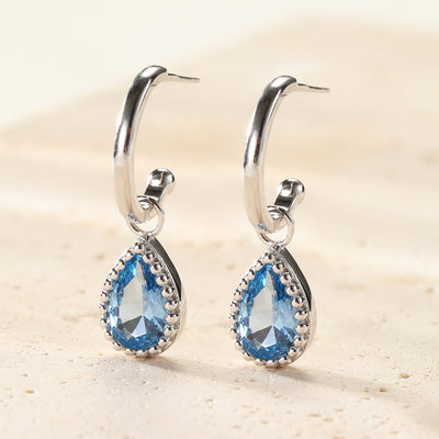 Boucles d’Oreilles Creoles Birthstone Topaze Bleue Decembre Sterling Argent