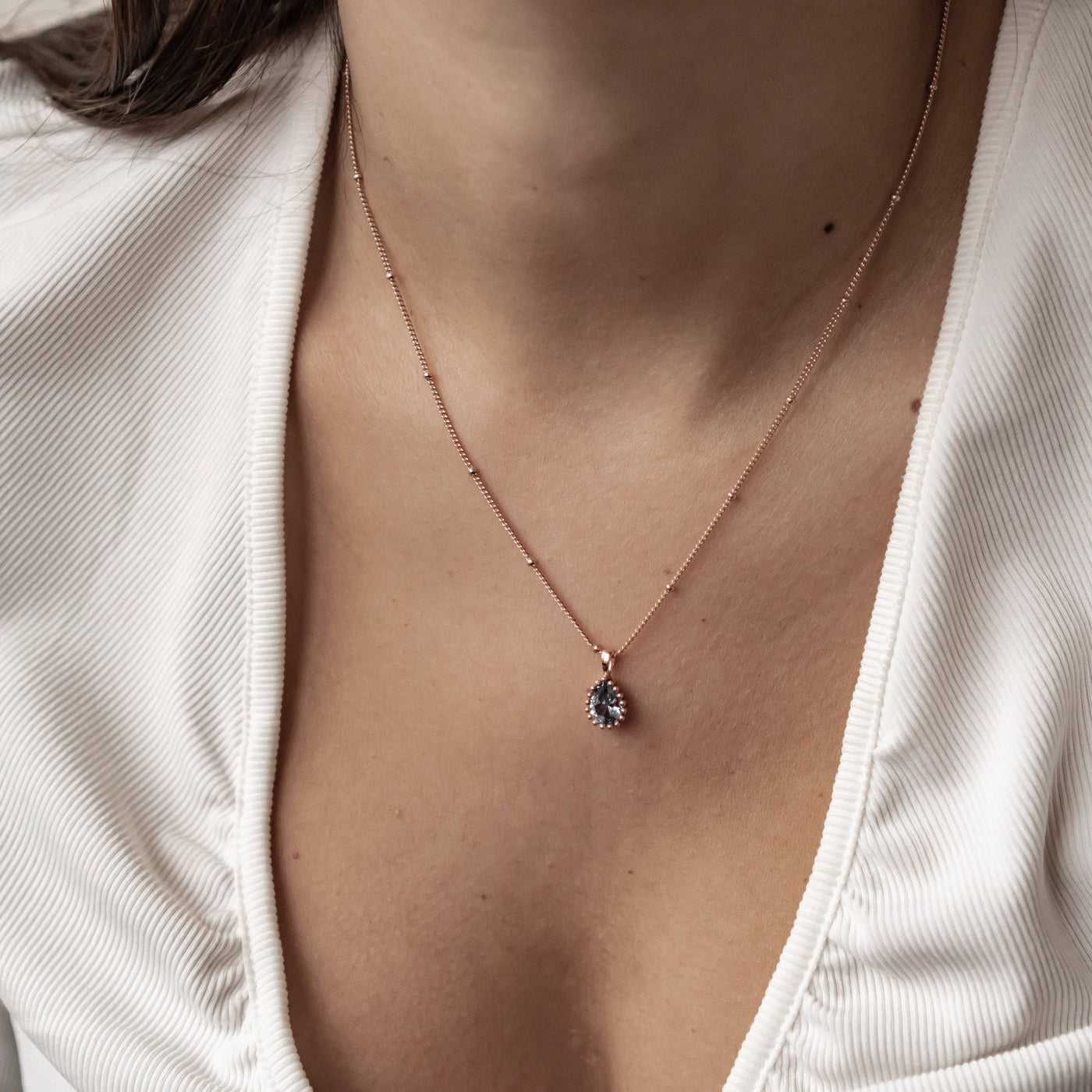 Dezember Blauer Topas Geburtsstein Halskette Sterlingsilber