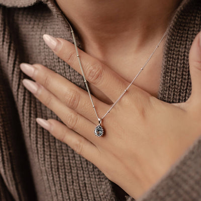 Dezember Blauer Topas Geburtsstein Halskette Sterlingsilber
