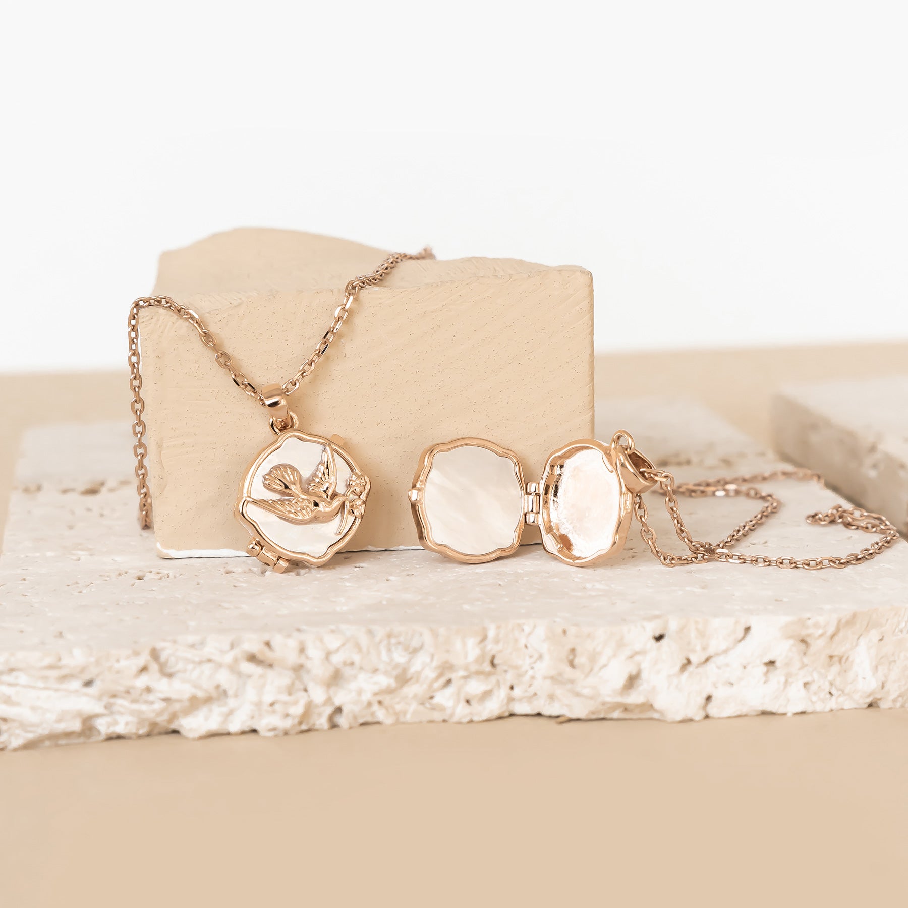 Tauben und Olivenzweig Medaillon Halskette 925 Sterling Silber