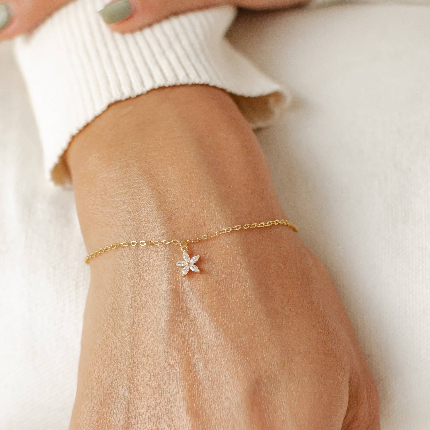 Ensemble Bijoux Pierre Présieuse Marguerite Sterling Silver