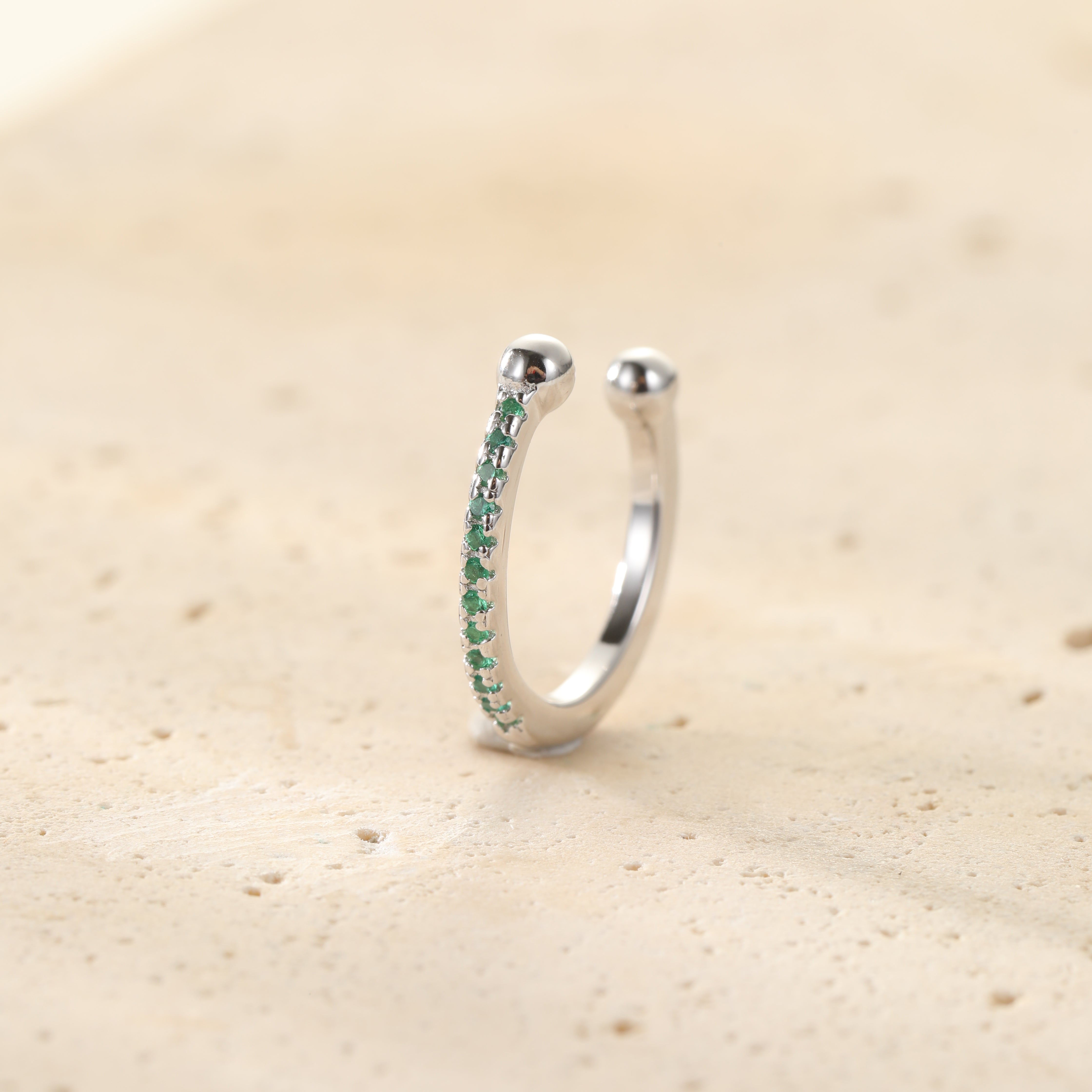 Pendientes Ear Cuff de Diamante Verde Plata de Ley