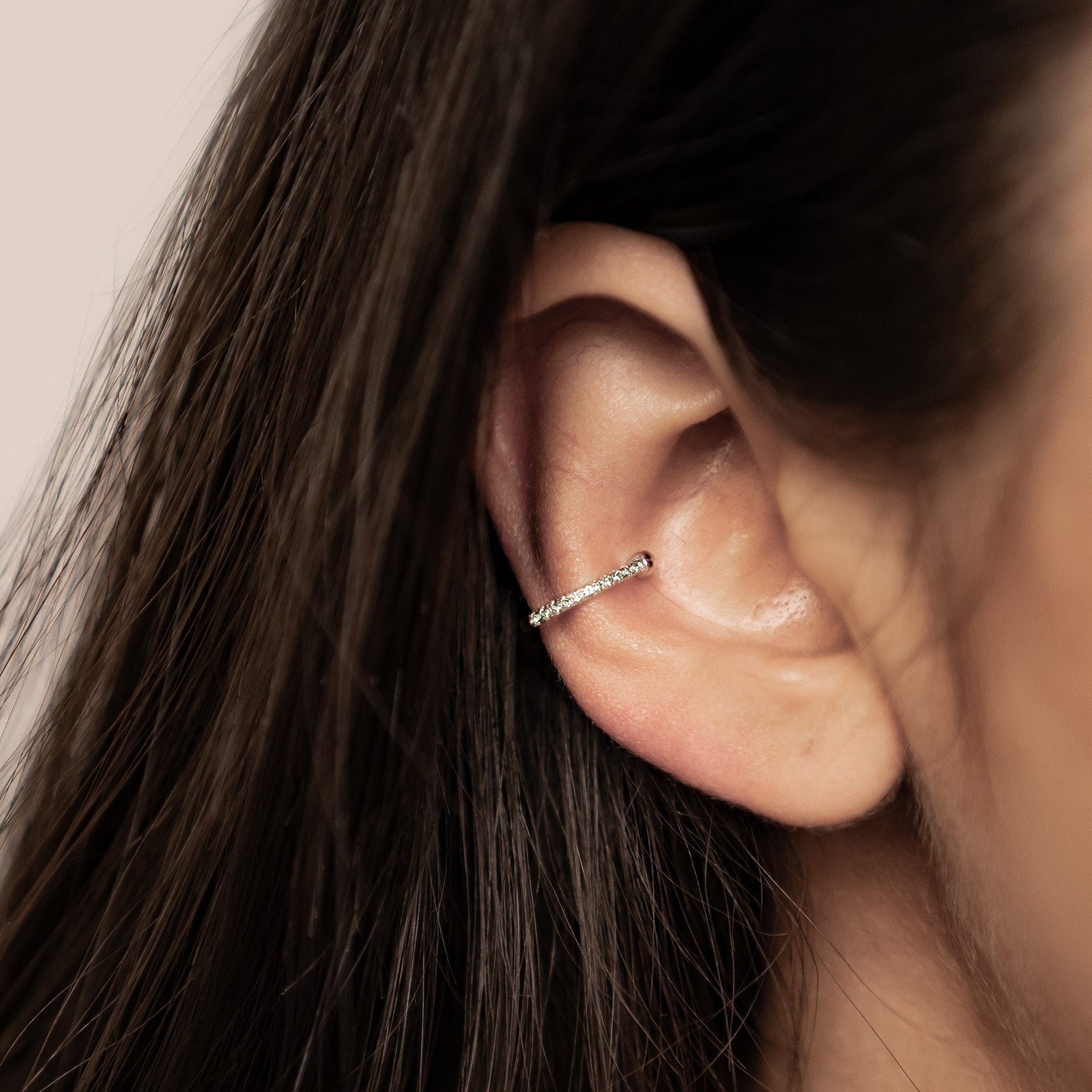 Pendientes Ear Cuff de Diamante Verde Plata de Ley